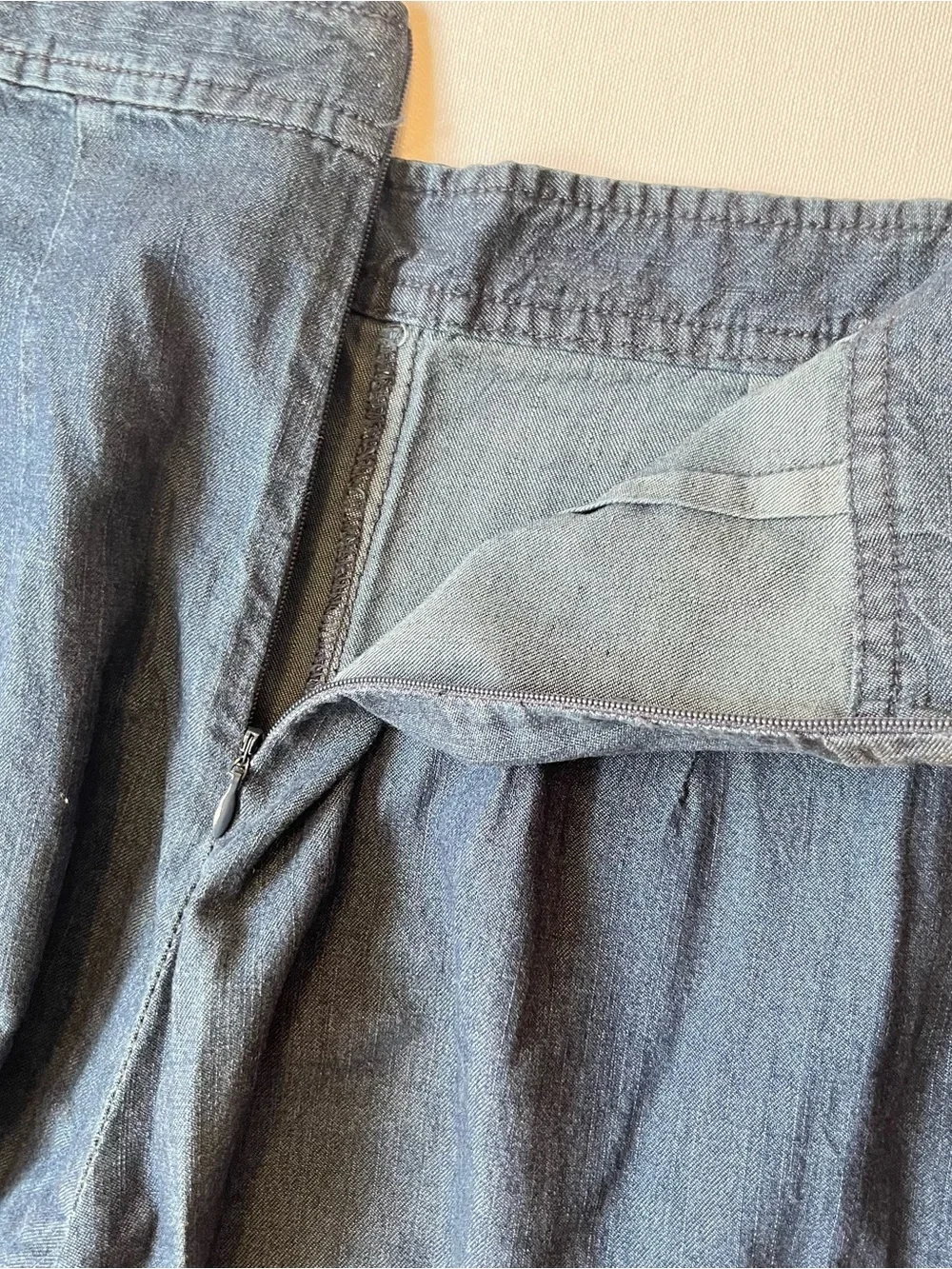 Free People Wide leg ankle crop Straight relaxed pants 4 Lightweight blue denim